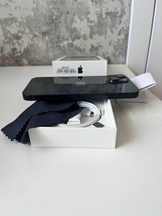iPhone 14 128GB идеал