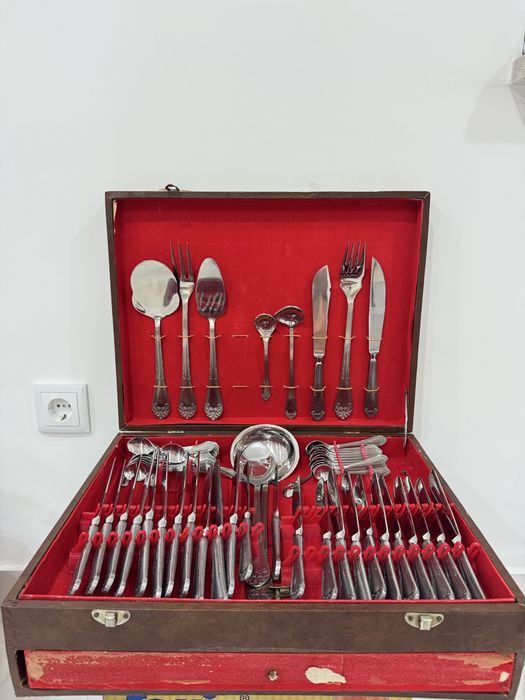 Faqueiro vintage Braz Lisboa – aço inox 18/10 – 24 peças com estojo