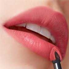 LancOme Paris L Absolu Rouge Intimatte  liquid pomadka do ust 303