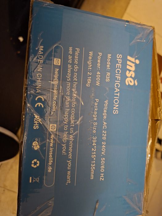 Aspirador vertical compacto Novo