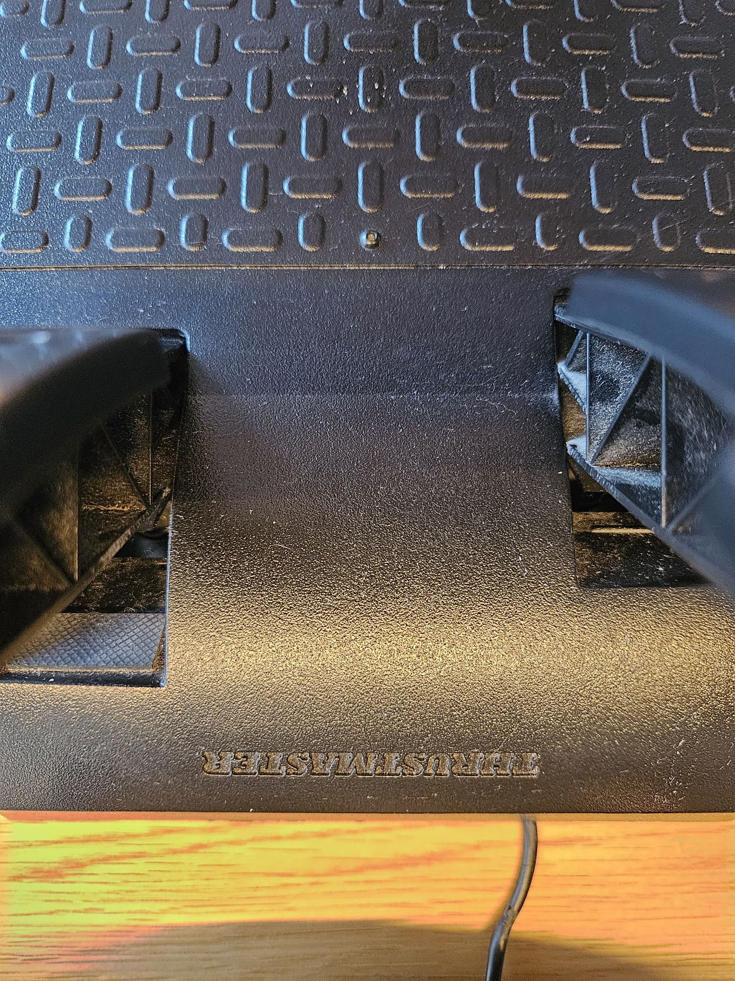 Volante thrustmaster TMX force feedback