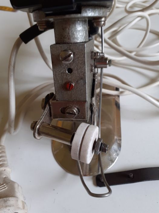 Nóż krawiecki używany