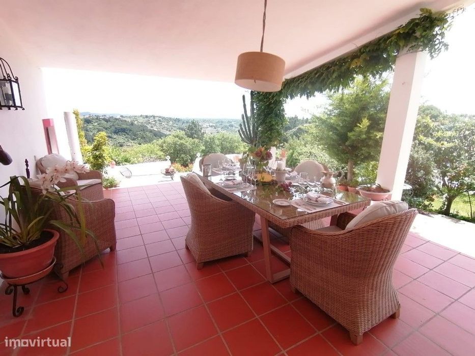 Quinta com 1.35 ha e uma vista fantástica em Portalegre