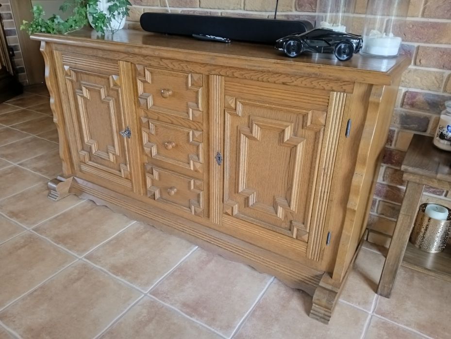 Komoda dębowa z szufladami