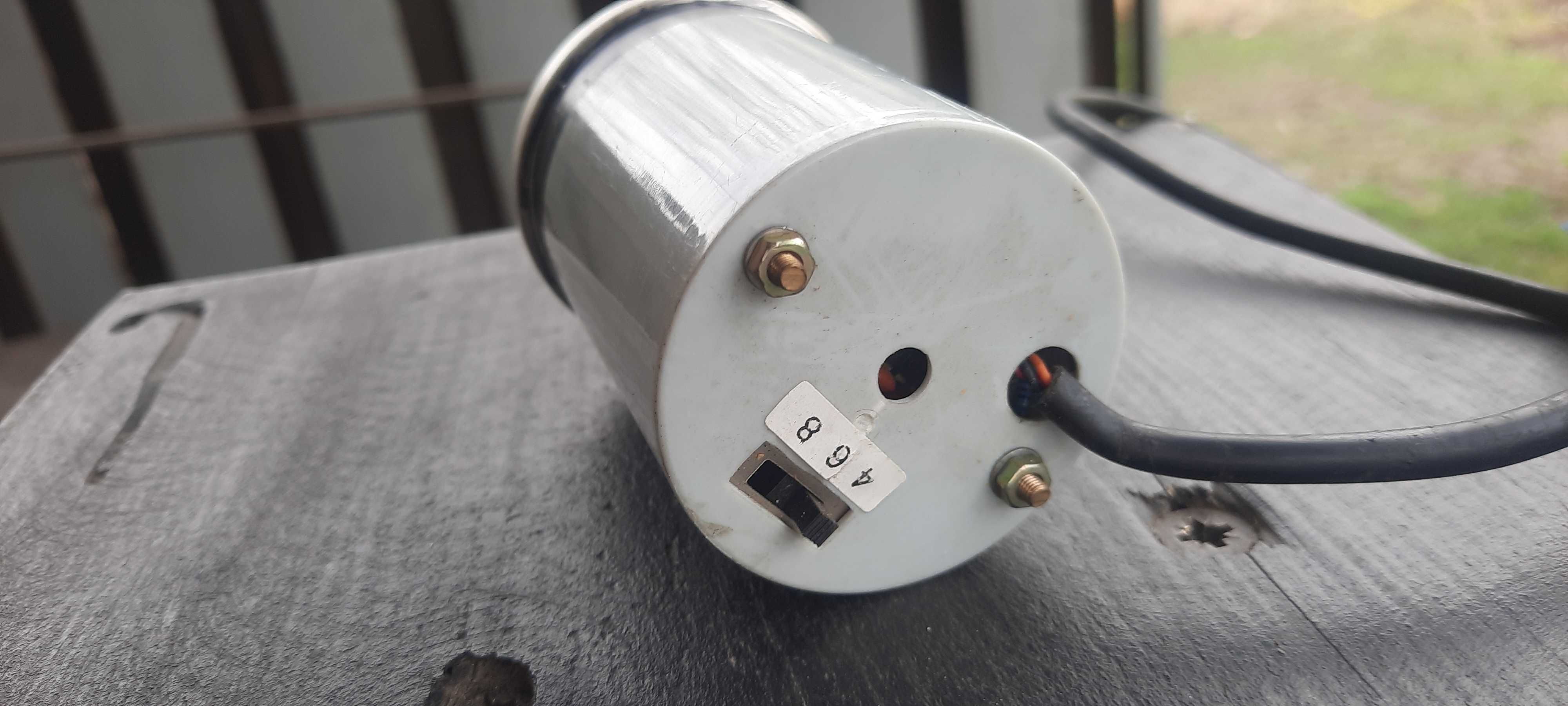 Продам тахометор для авто