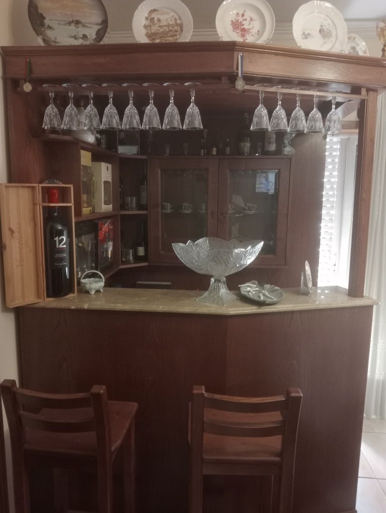 Móvel em bom estado