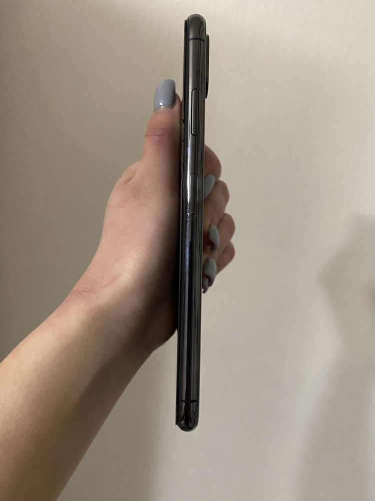 Iphone Xs max 64 GB