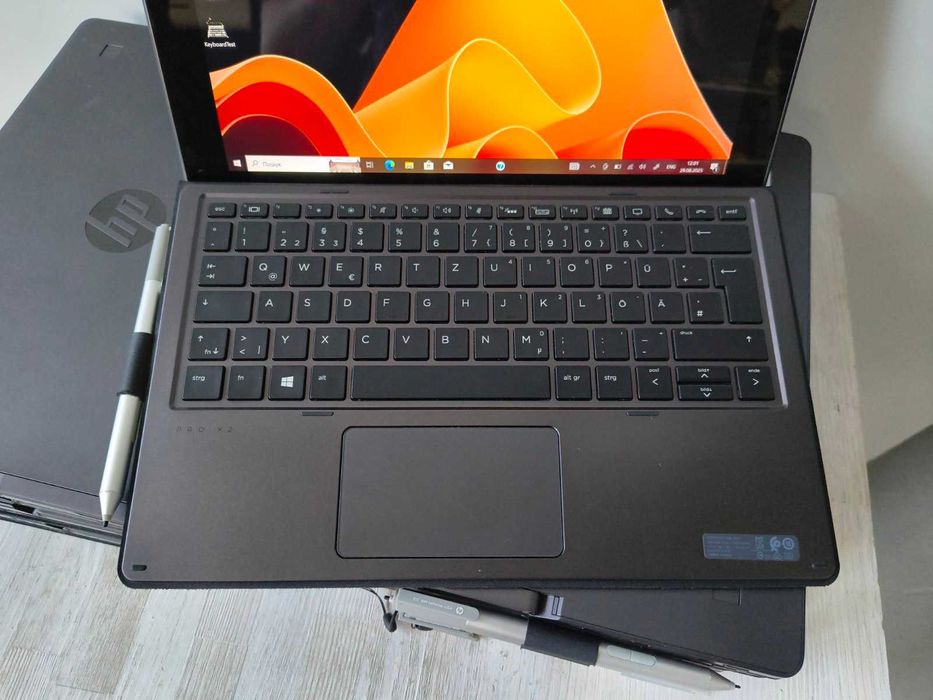 Ноутбук-планшет HP Pro x2 612 G2 /8Gb-DDR3-256Gb-SSD-W12-IPS-FHD-Touch