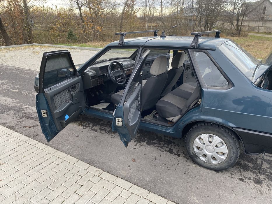 Ваз 21099 НЕ ГНИЛА ВЗАГАЛІ !Є страхівка,перепис,Продам з гарним ТОРГОМ