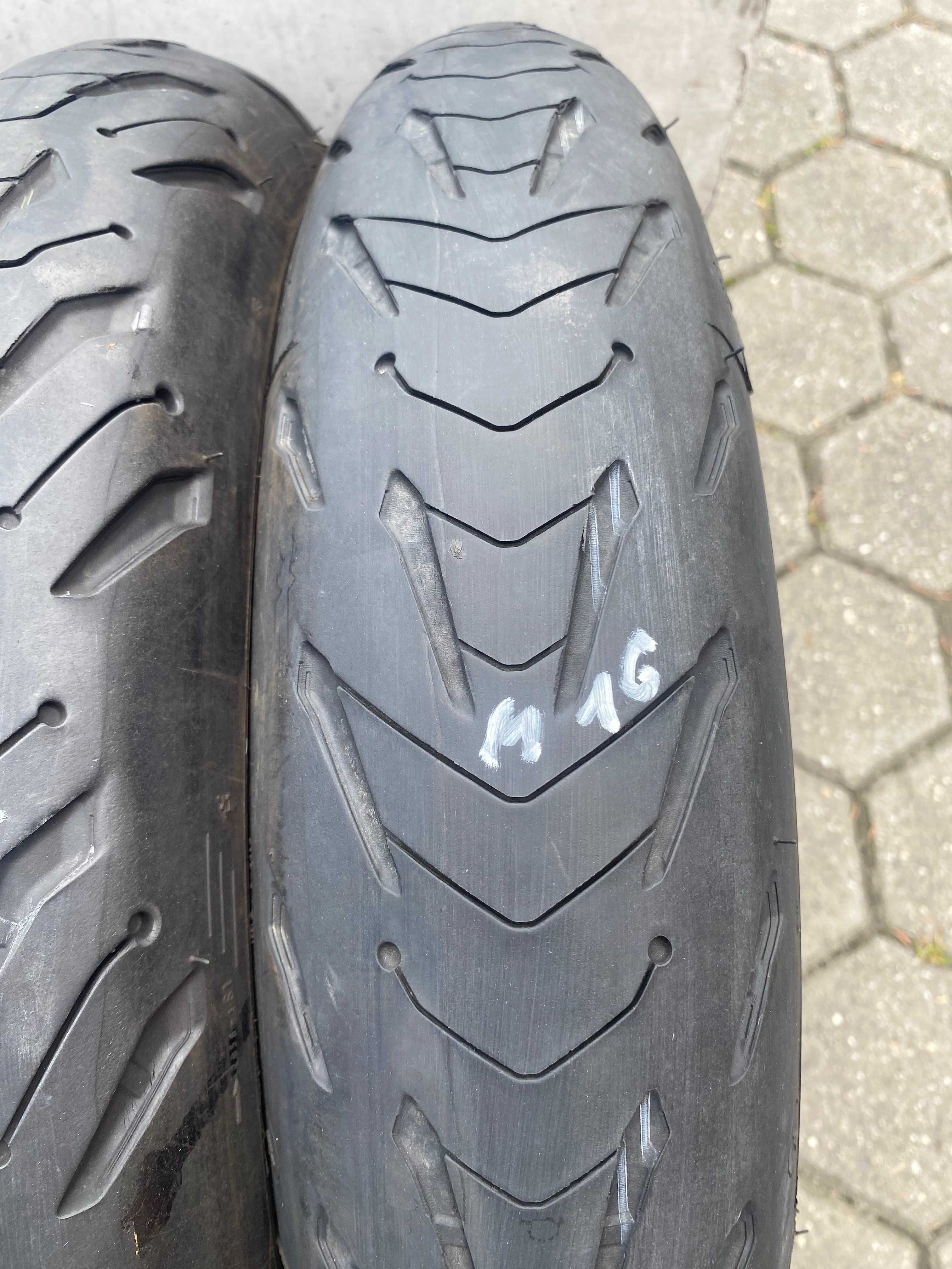 120 70 zr17 Michelin Road 6