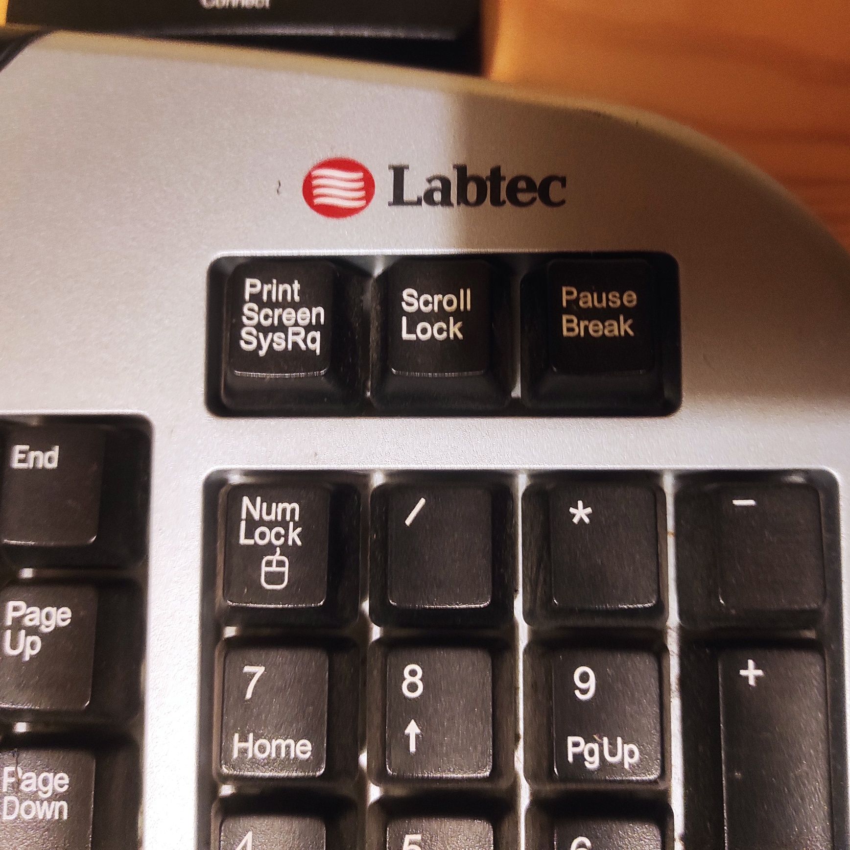 Klawiatura bezprzewodowa z nadajnikiem Labtec