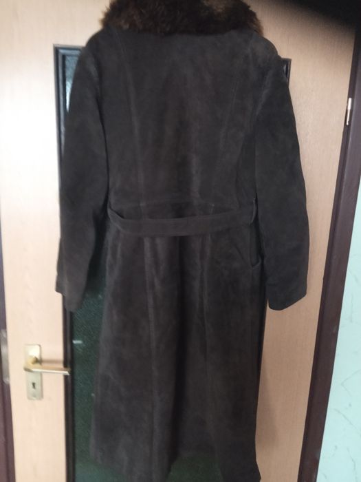 Дублёнка женская меховая,акрил,искусственный замша.Очень тёплая.С пояс