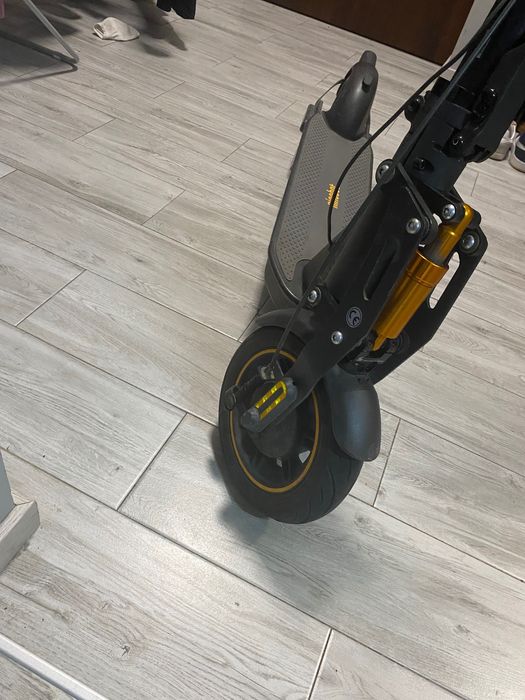 Hulajnoga elektryczna segway ninebot g30e2 gen.2