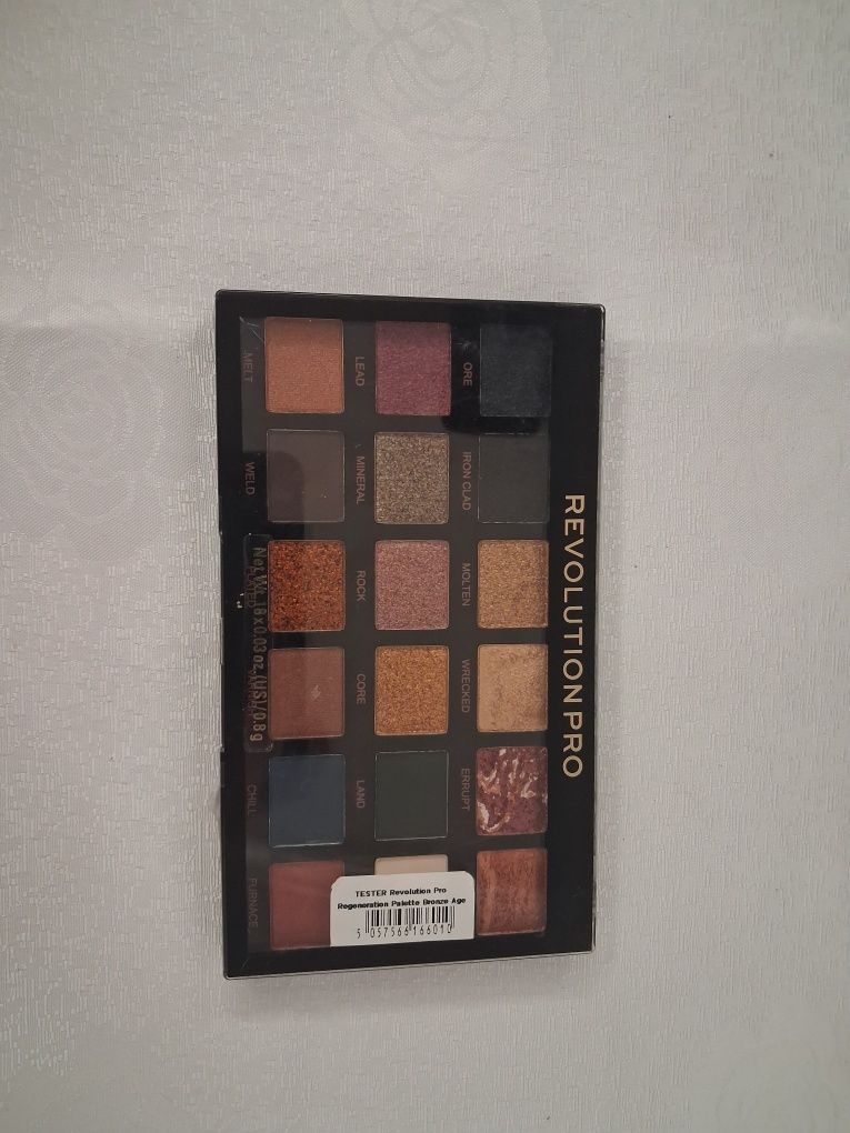 Make up revolution