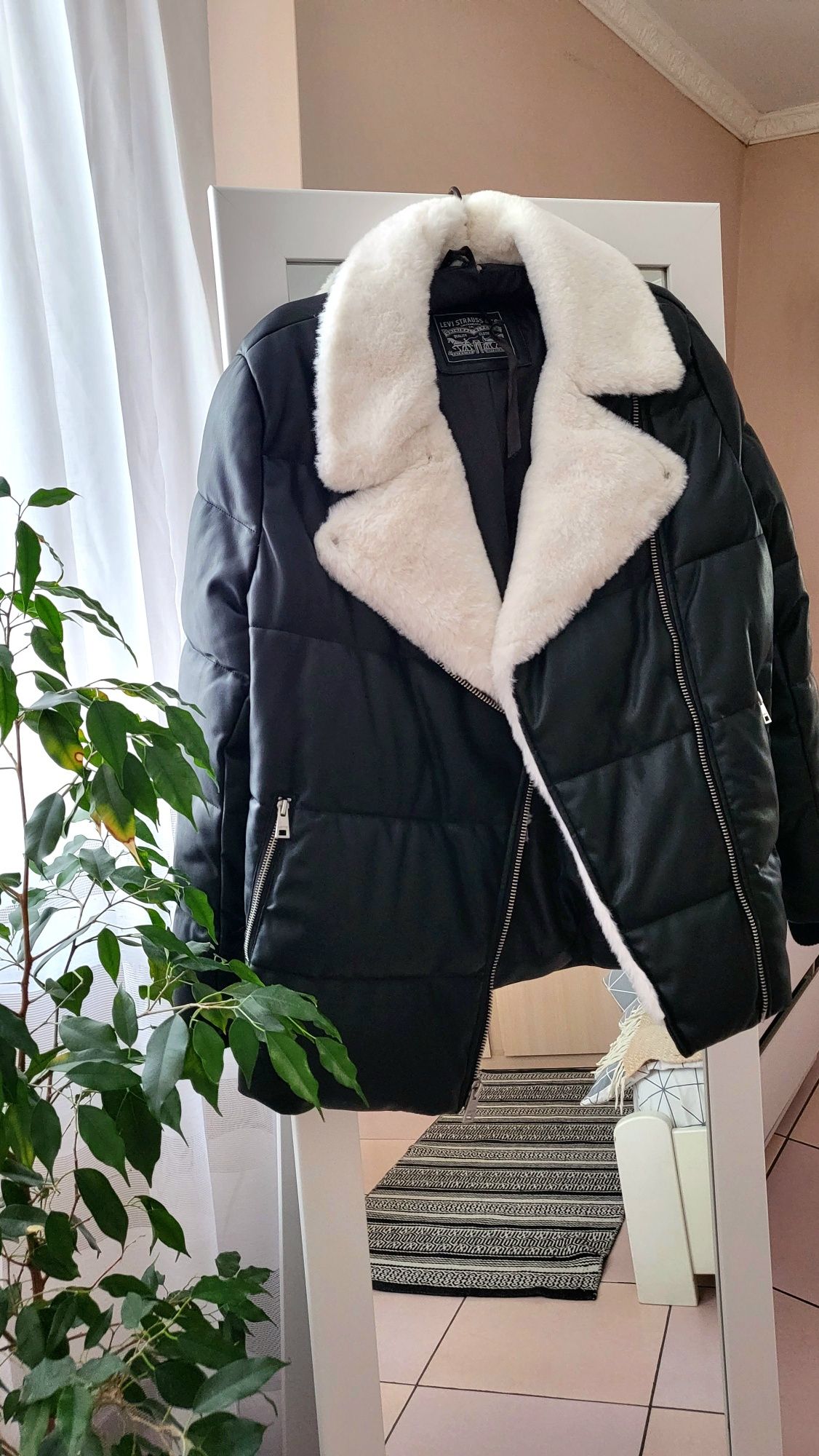 Куртка зимова жіноча Levis, шубка, пуховик