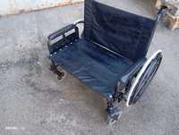 Огромное инвалидное кресло ( такие только по заказу)
