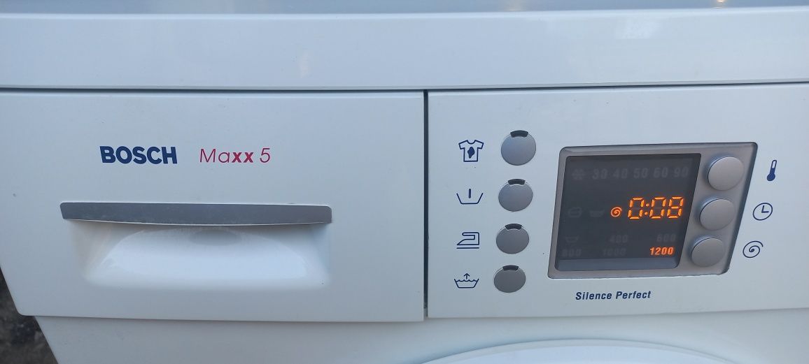 Стиральная машина BOSCH maxx5