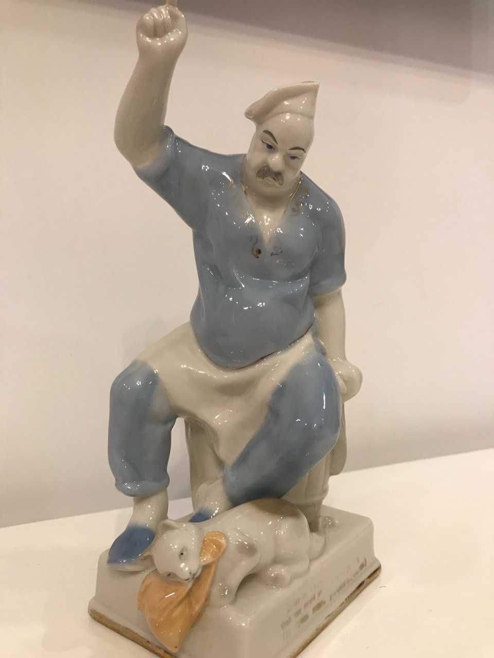 Порцелянова статуєтка Кухар і кіт