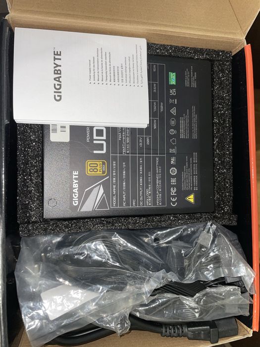 Блок живлення Gigabyte UD750GM 750w 80+ Gold «НА ГАРАНТІЇ»