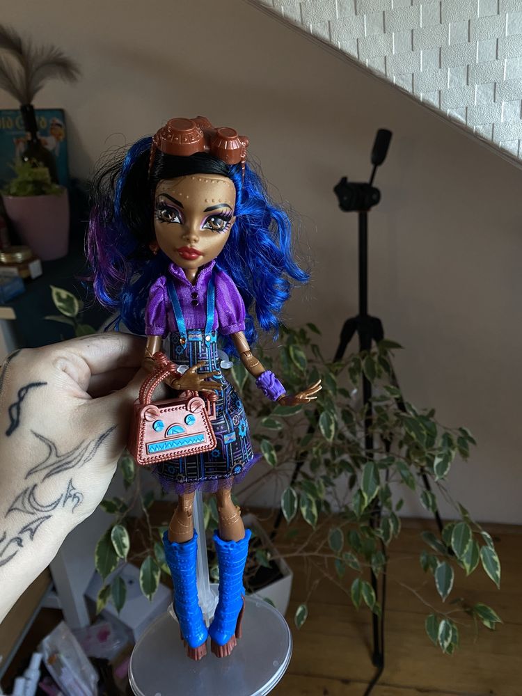 Robecca Steam Art Class Monster High lalka rebecca