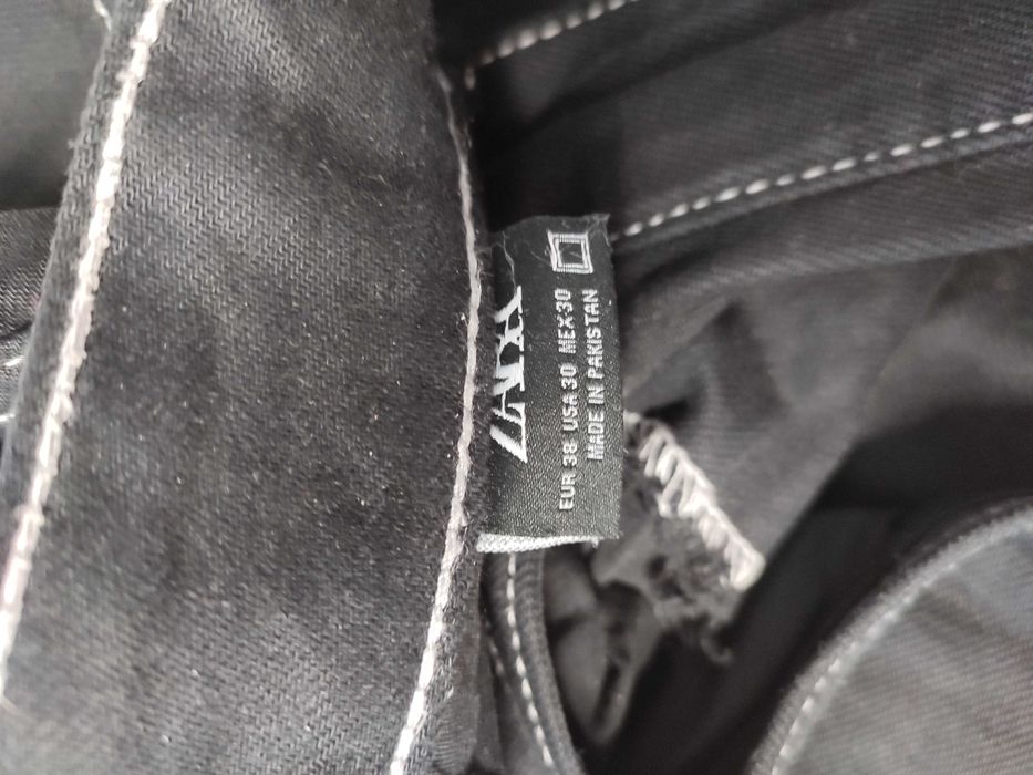 Calças Homem "Zara" * 10€ / Em Bom estado