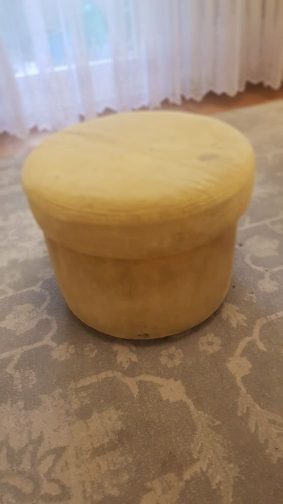 Pufa że schowkiem