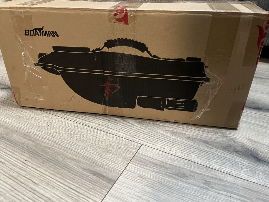 Lodka zanetowa karpiowa BOATMAN Actor V2 ECHOSONDA