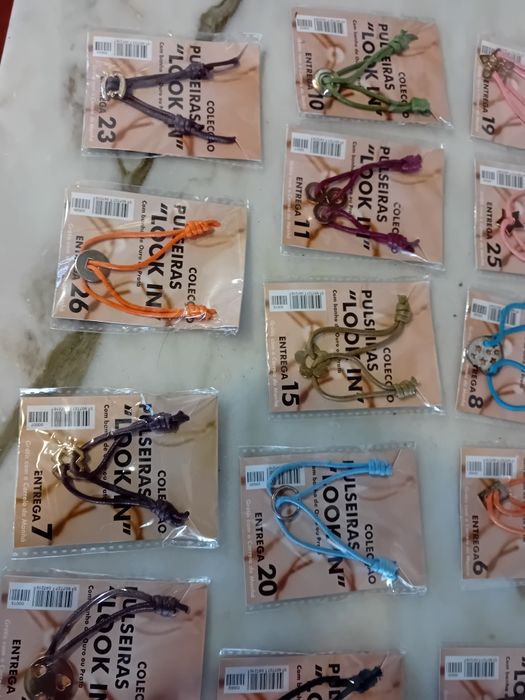 Conjunto de Pulseira Brindes Correio da Manhã