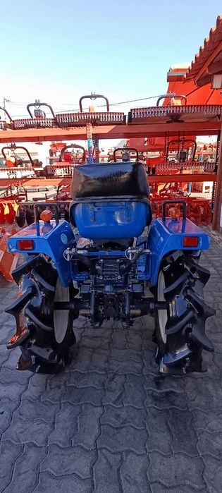 Campanha de Natal: Trator Iseki TU 1400 + 4 alfaias POUPE 1250€