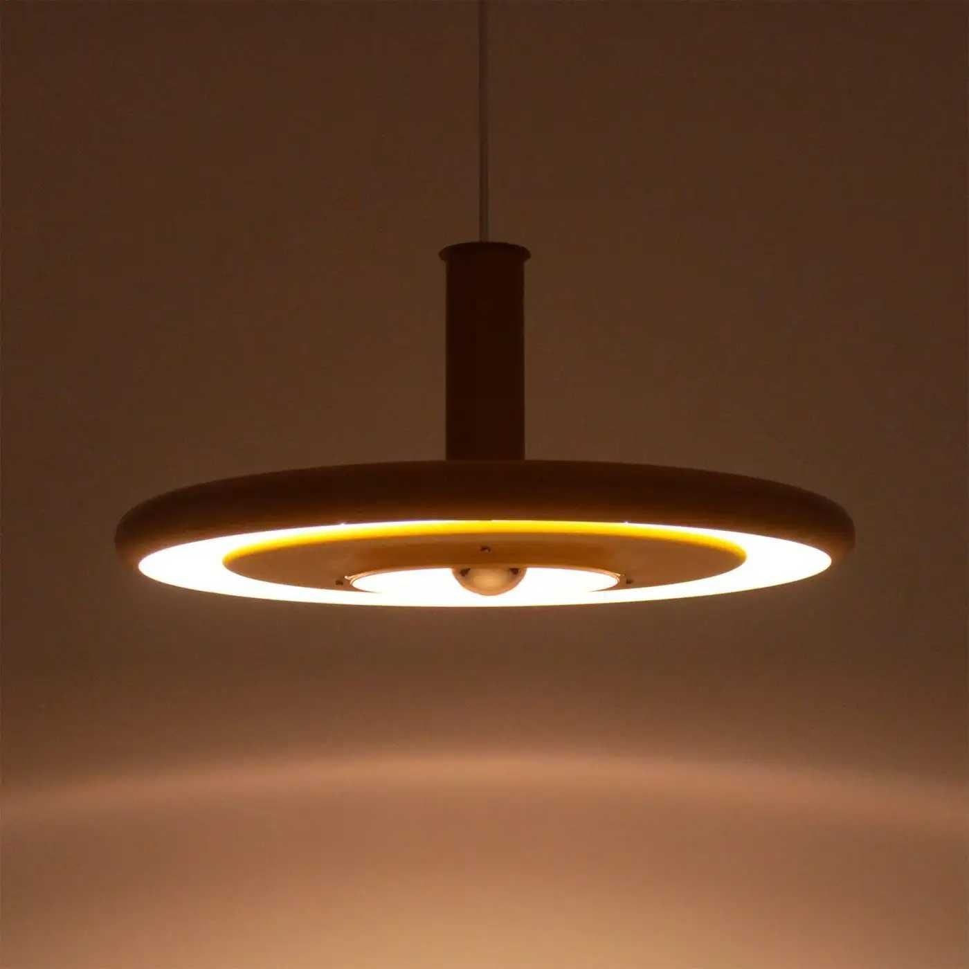 Candeeiro Optima 7 Amarelo, por Hans Due para a Fog & Morup 1972