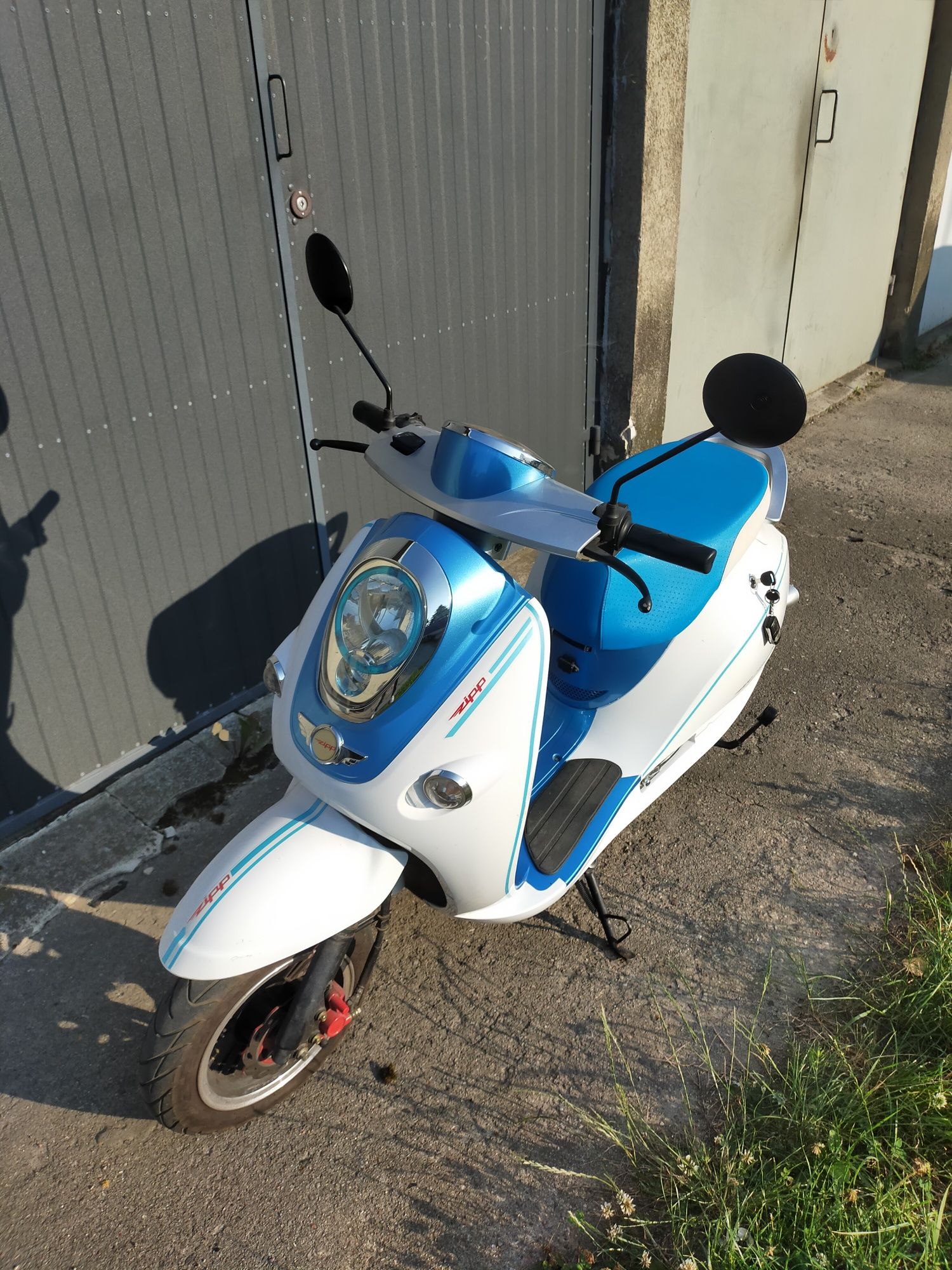 Zipp 100 % skuter elektryczny