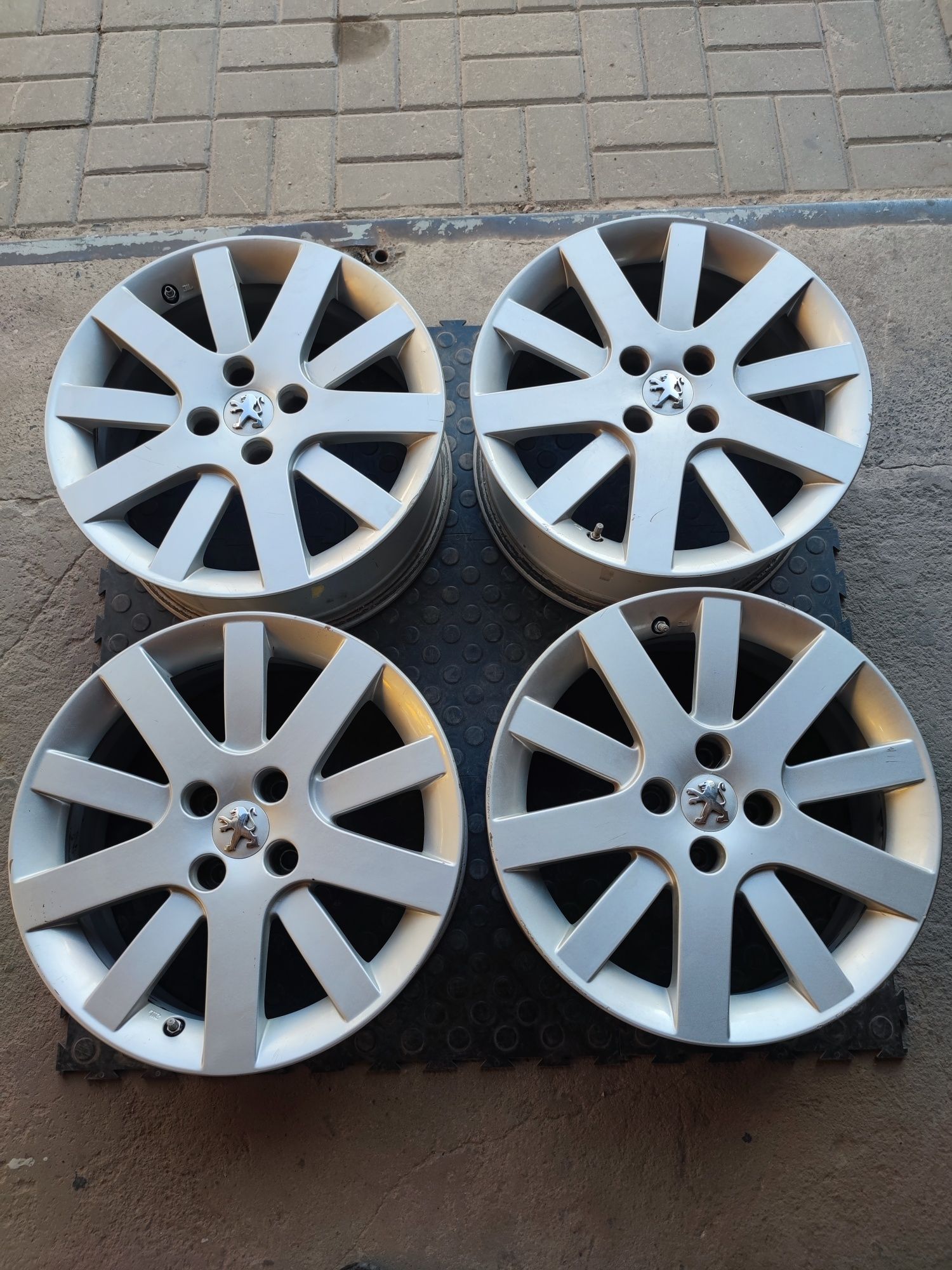 Felgi Alufelgi 4x108 7J 17 Cali ET 26 | Peugeot OE 208 207 | 308 307