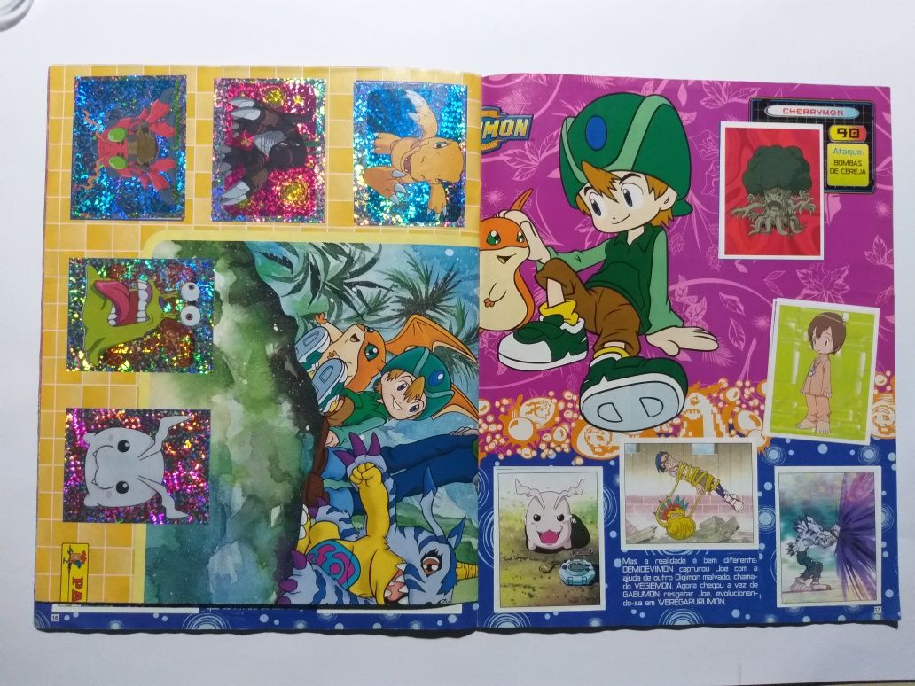 Caderneta Digimon Panini