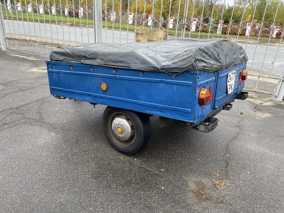 Легковий причіп в хорошому стані
