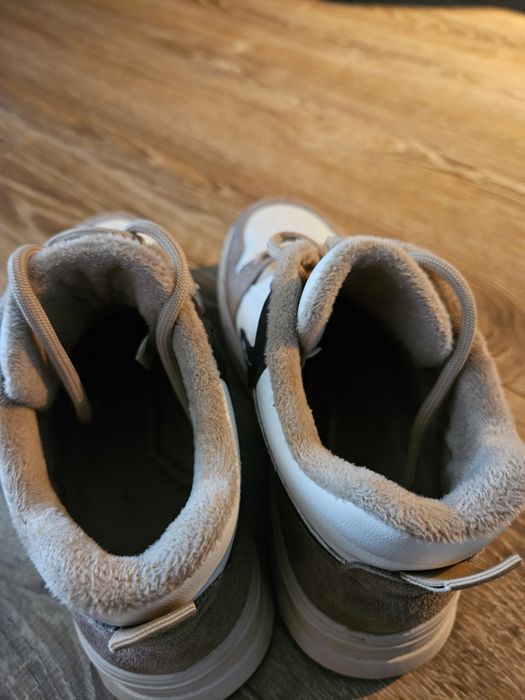 Жіноче осіннє взуття