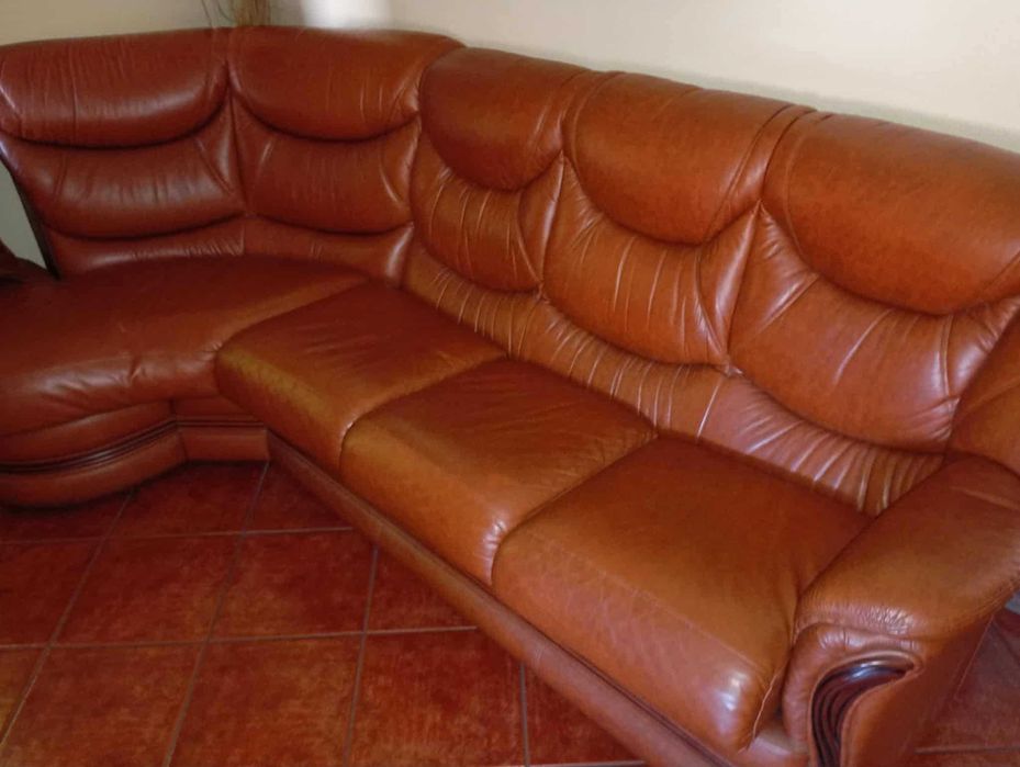 sofás em pele couro iguais a novos