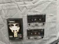 2 pac R U still down ? Kaseta