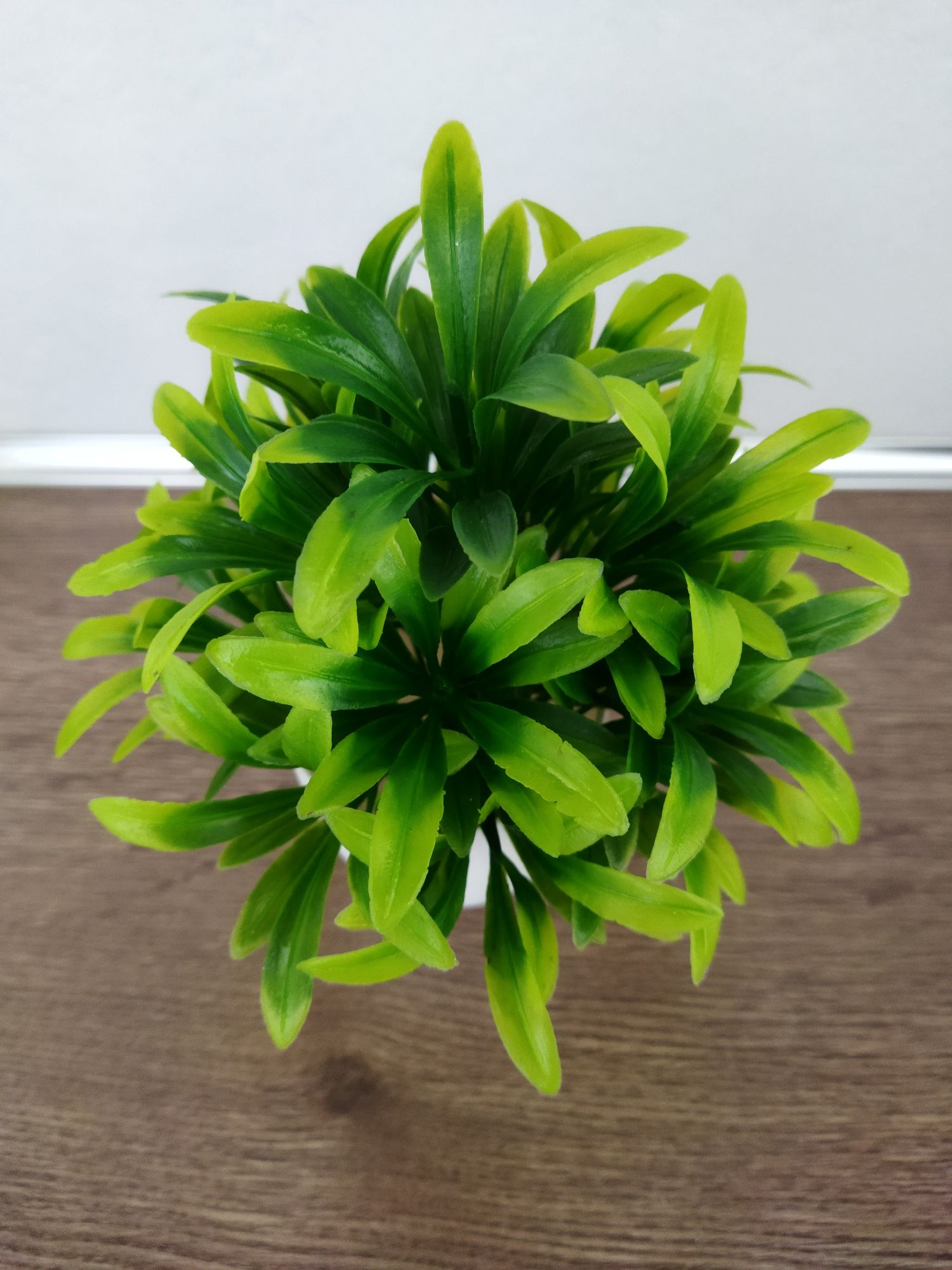 Штучний декоративний вазон декоративна квітка