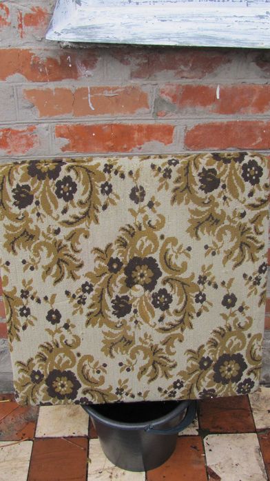 Подушки для дивана 50 х 50 х 10 см б /у