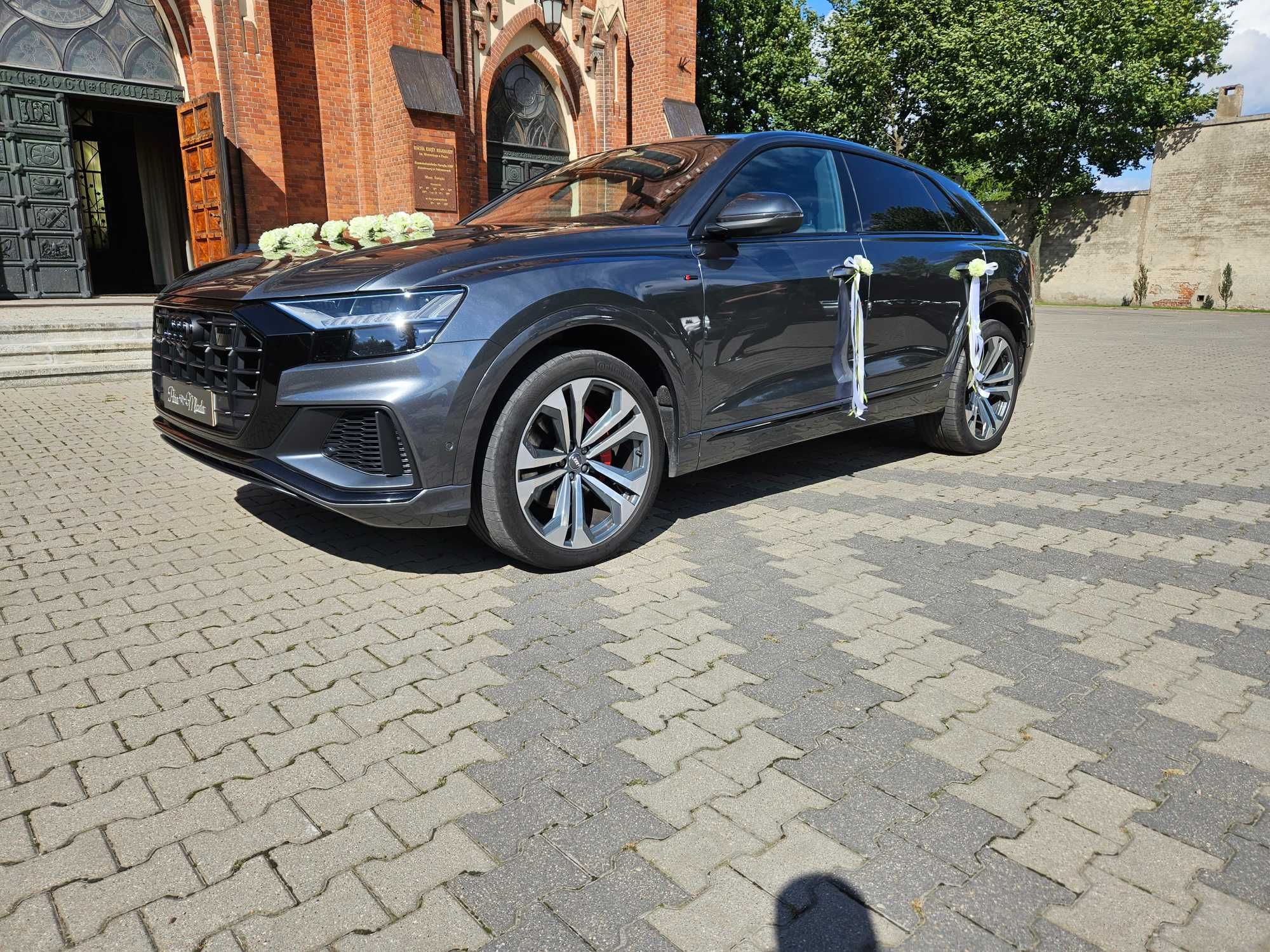 Audi Q8 wynajem Auto do ślubu