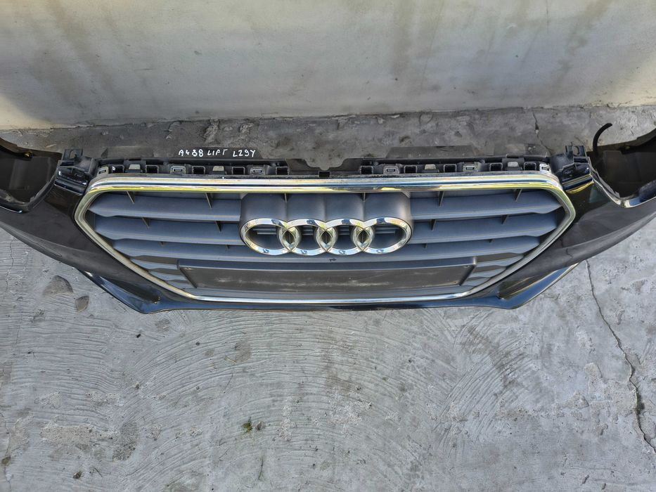 Audi A4 B8 zderzak przód przedni LZ9Y Lift