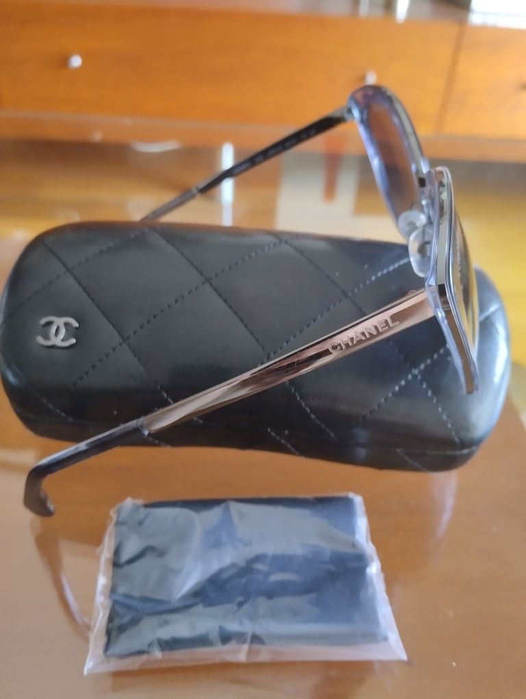 Óculo CHANEL, novos e originais
