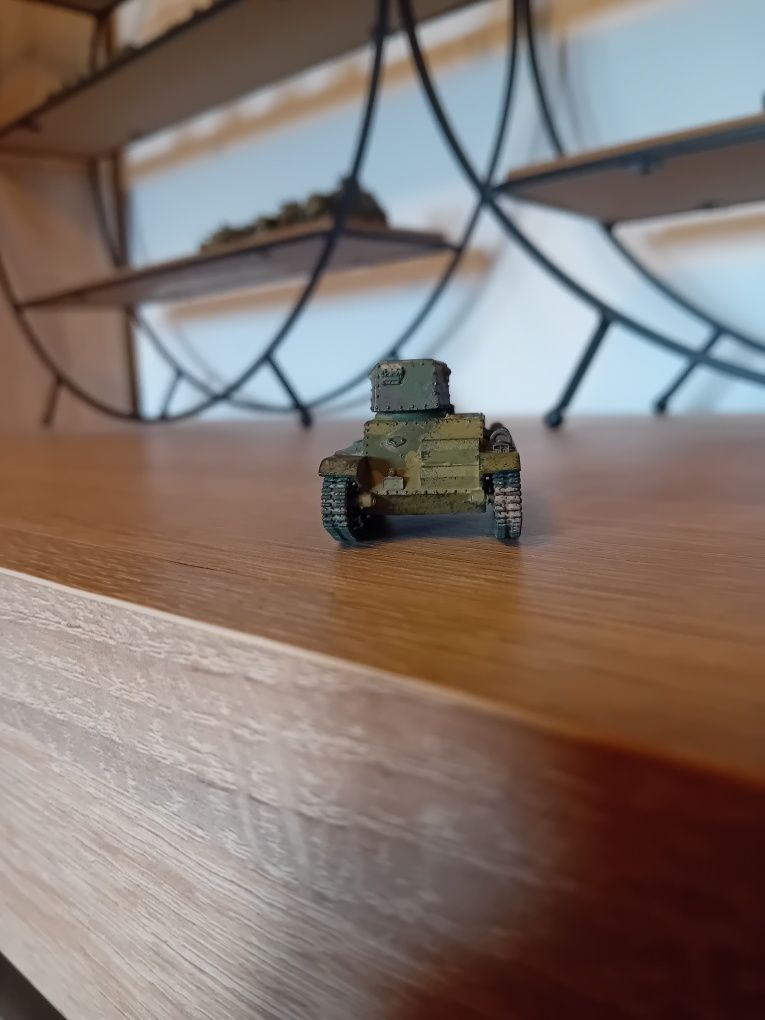 Żywiczny model w skali 1/72 Łotewski czołg m1936 z działkiem 40mm