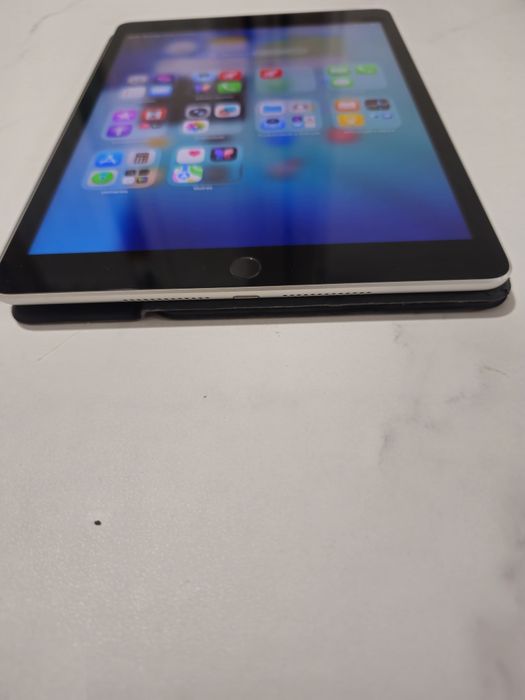 Ipad 9ª Geração 64GB com teclado
