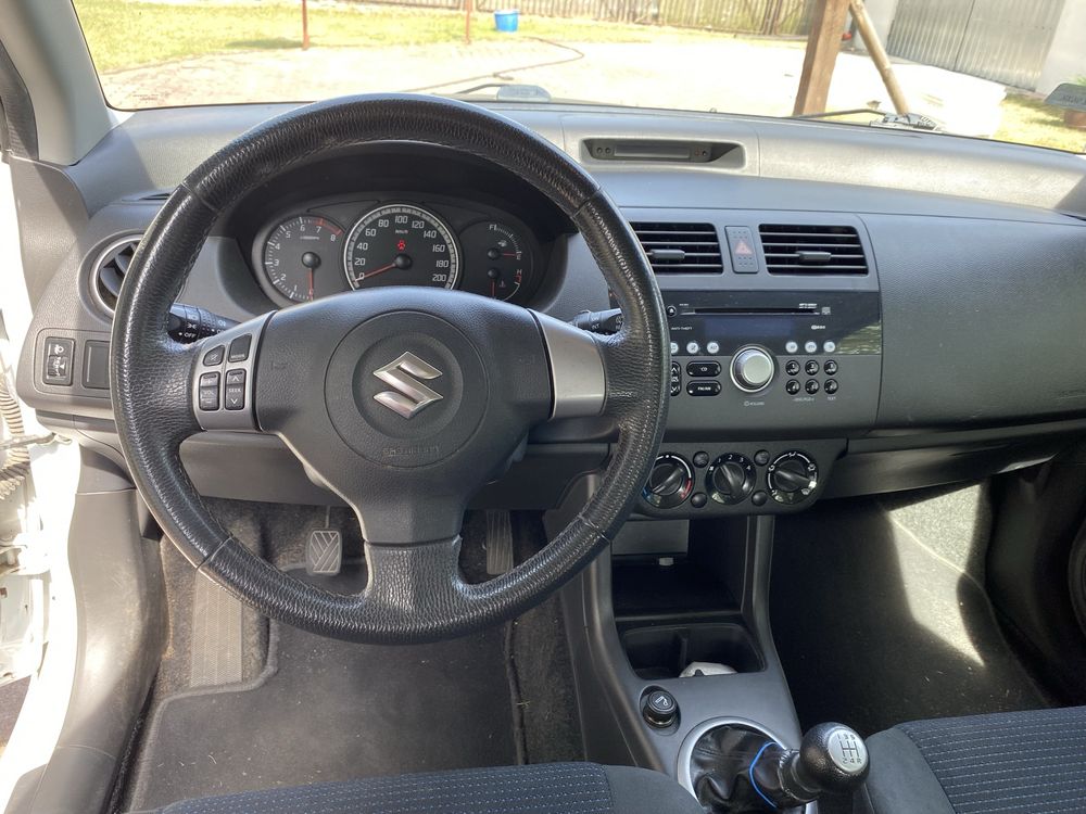 Suzuki SWIFT 1.3 benzyna