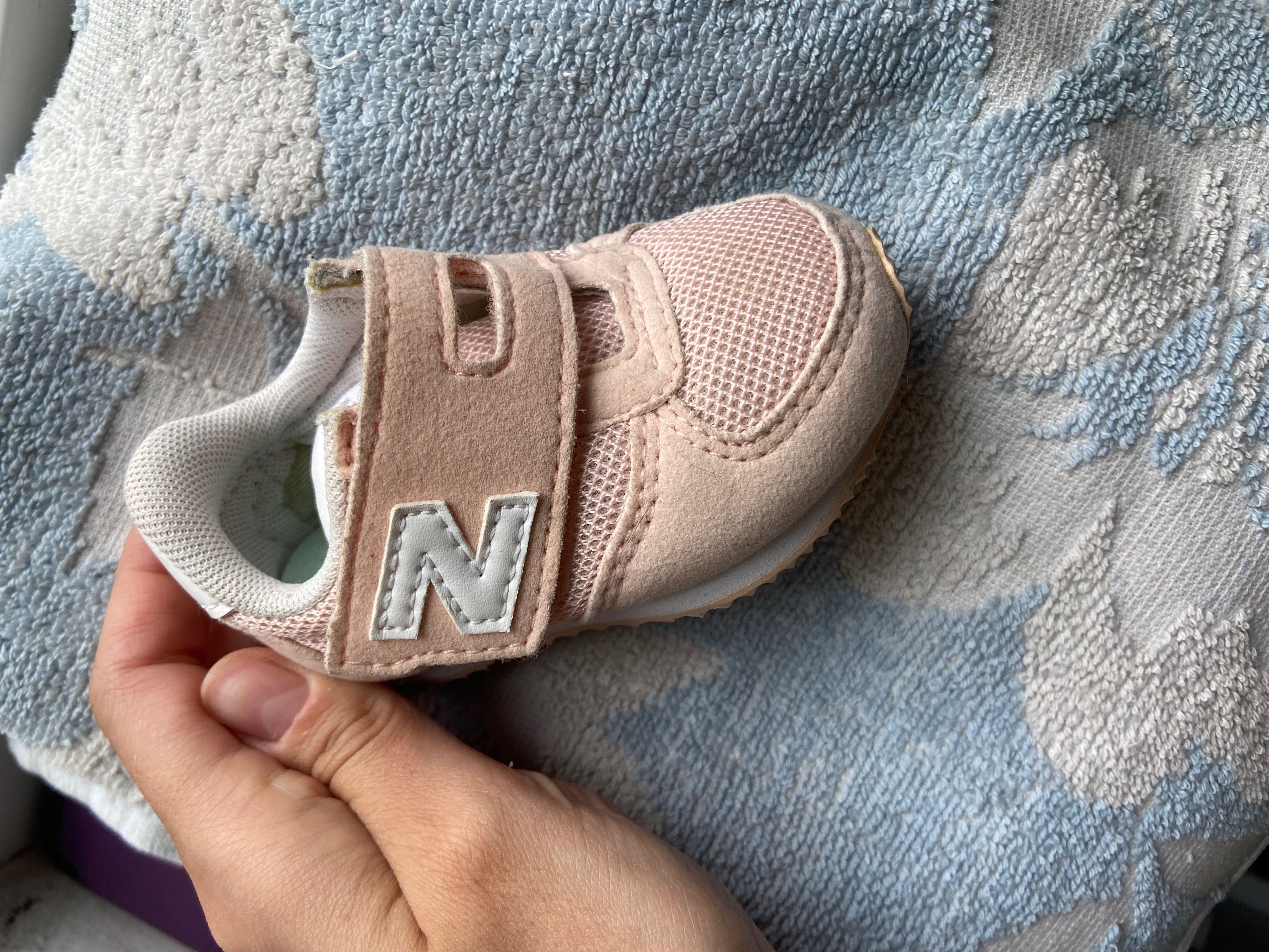 Дитяче взуття new balance