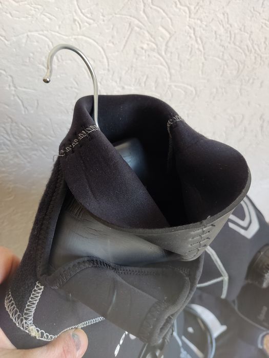 Suchy skafander nurkowy SCUBAPRO