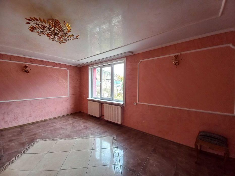 Продаж діючого кафе біля траси Долина–Хуст, с. Мислівка