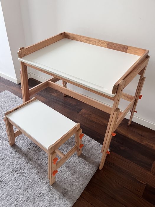 Secretária regulável de crianca Flisat Ikea  com banco