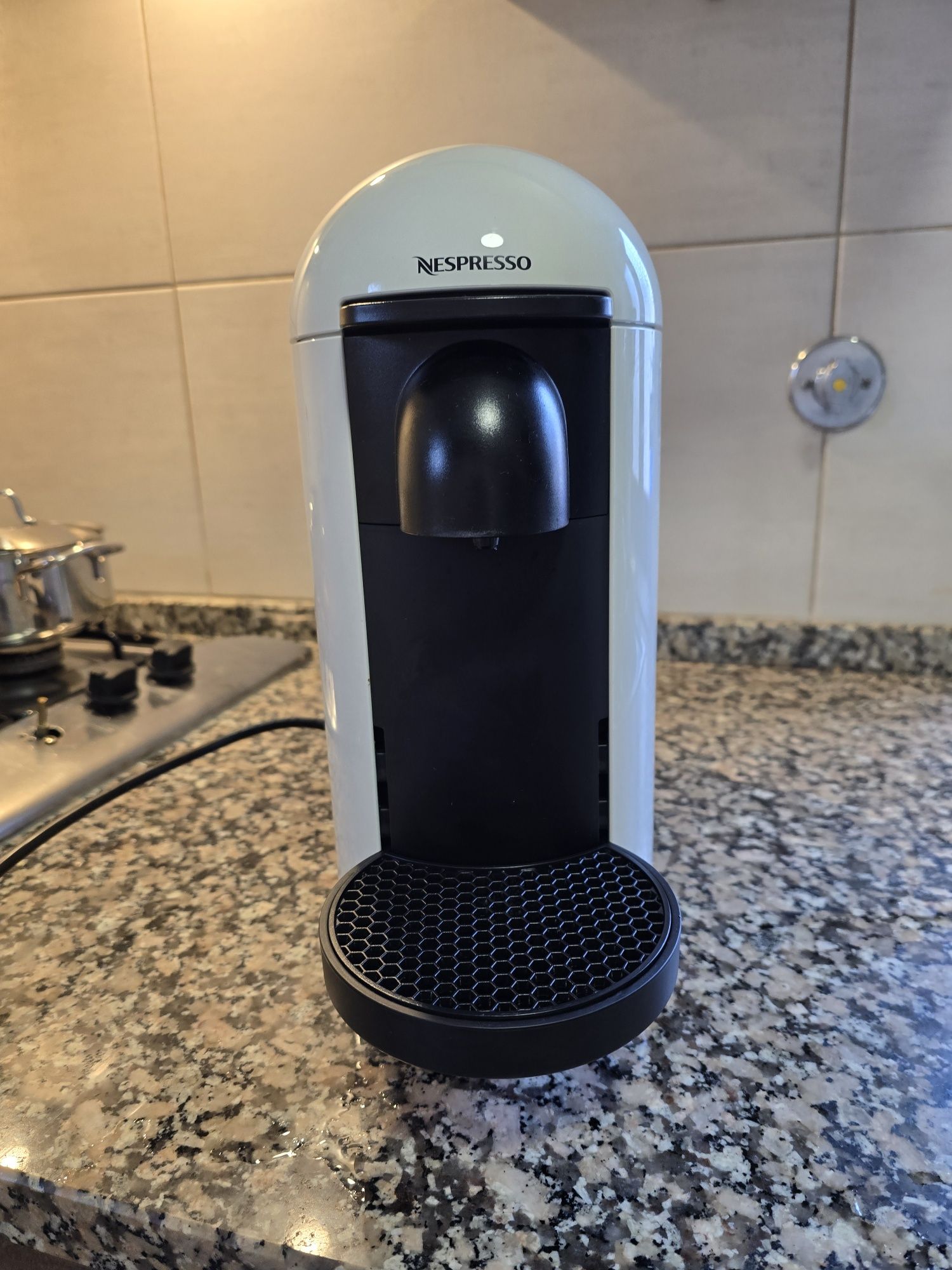 Cafeteira Nespresso Vertuo Novíssima